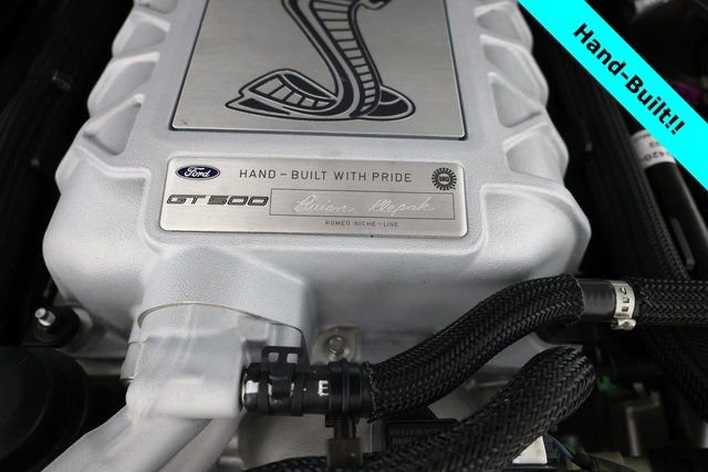 Used 2022 Ford Mustang Shelby GT500 w/ Carbon Fiber Track Pack image 7