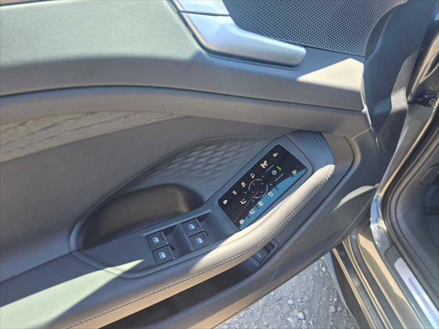 New 2026 Audi A6 Premium Plus AWD/4WD image 22