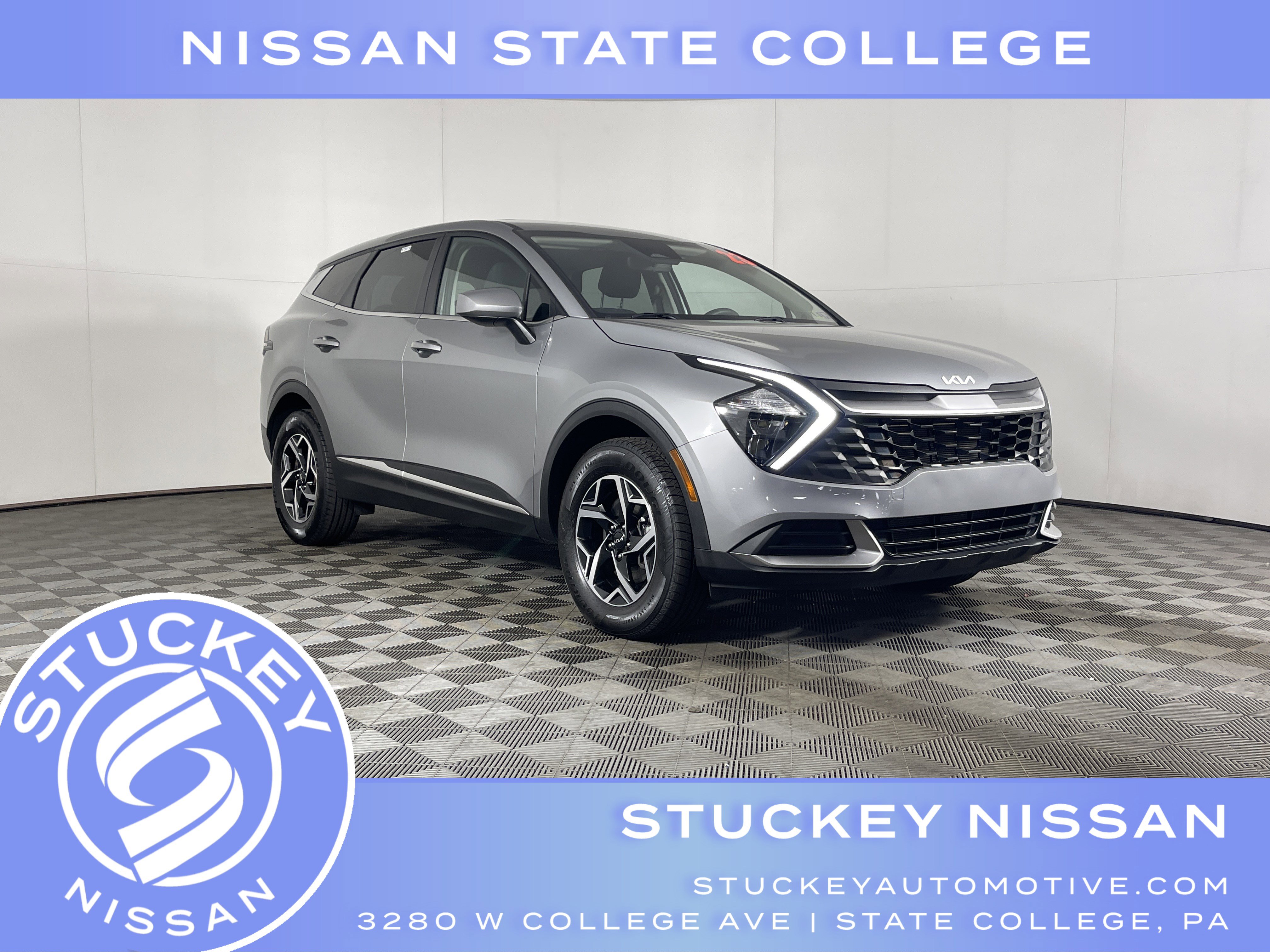 Used 2023 Kia Sportage LX image 1