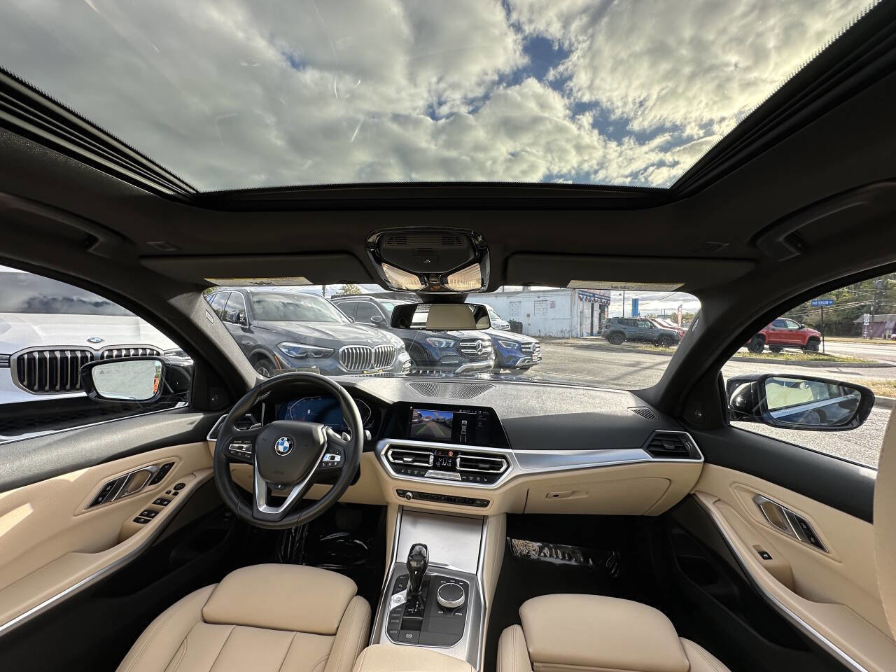 Used 2020 BMW 330i xDrive Sedan w/ Convenience Package AWD/4WD image 26