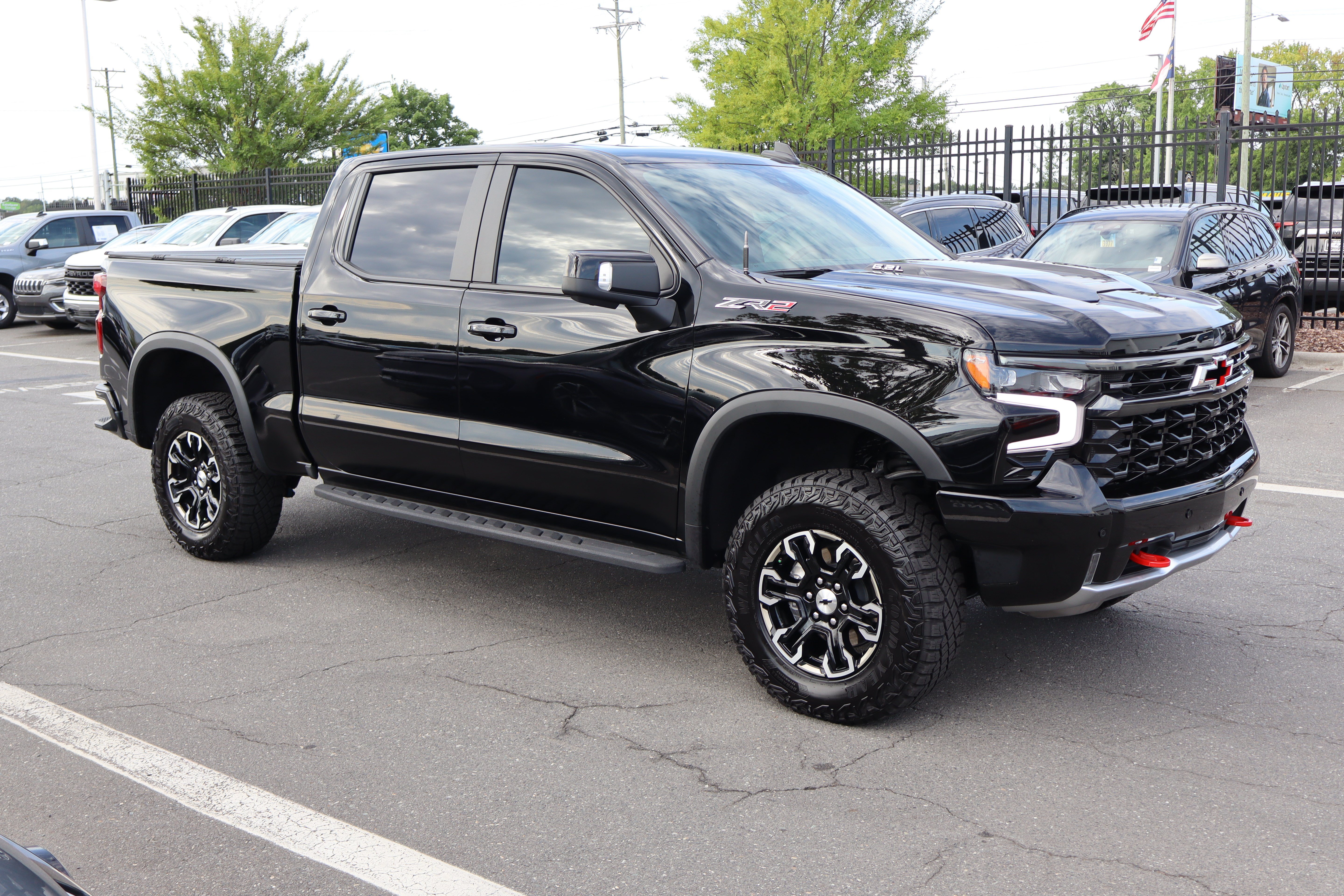 Used 2026 Chevrolet Silverado 1500 ZR2 AWD/4WD image 2