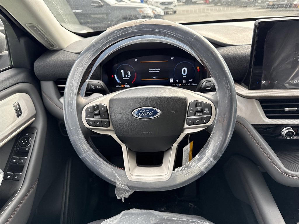 New 2025 Ford Explorer Active image 13