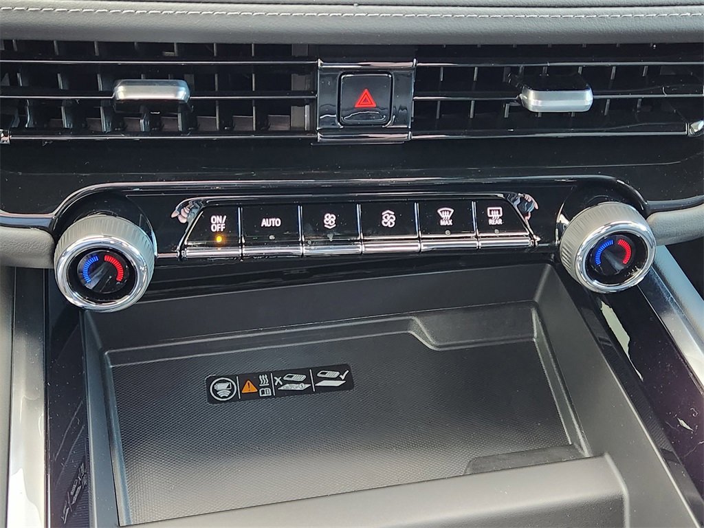 New 2026 Chevrolet Suburban LT w/ Comfort Package image 15