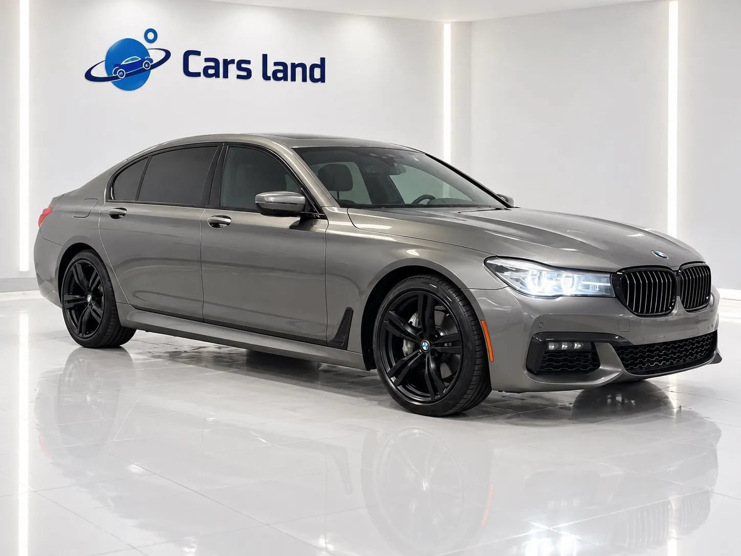 Used 2019 BMW 740i w/ Executive Package RWD image 2