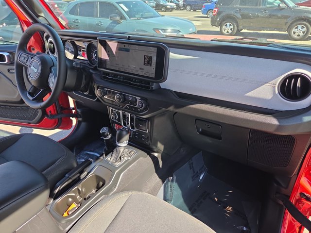 Used 2025 Jeep Wrangler Unlimited Sport AWD/4WD image 21