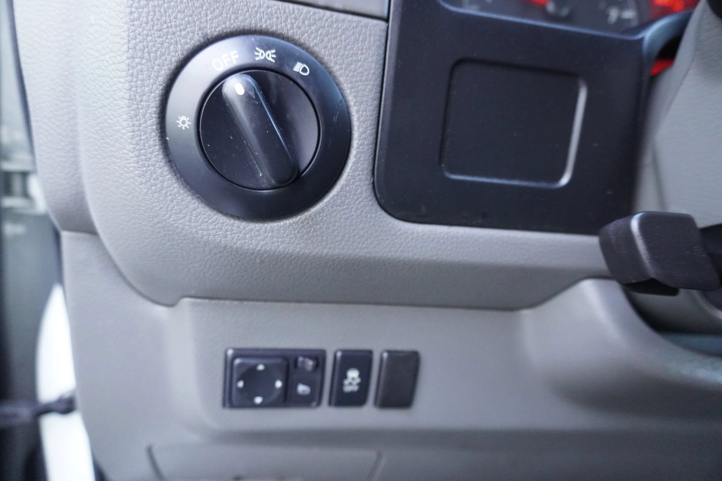 Used 2016 Nissan NV 2500 SV RWD image 17
