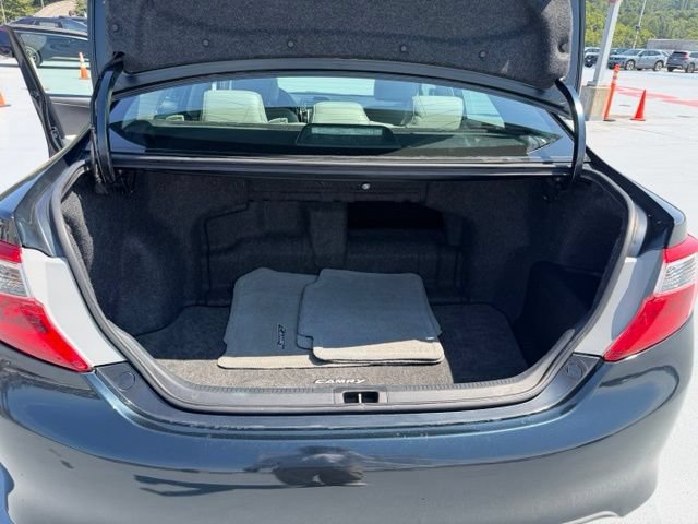 Used 2013 Toyota Camry LE FWD image 9
