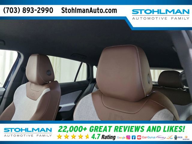 Used 2023 Volkswagen ID.4 2WD image 25