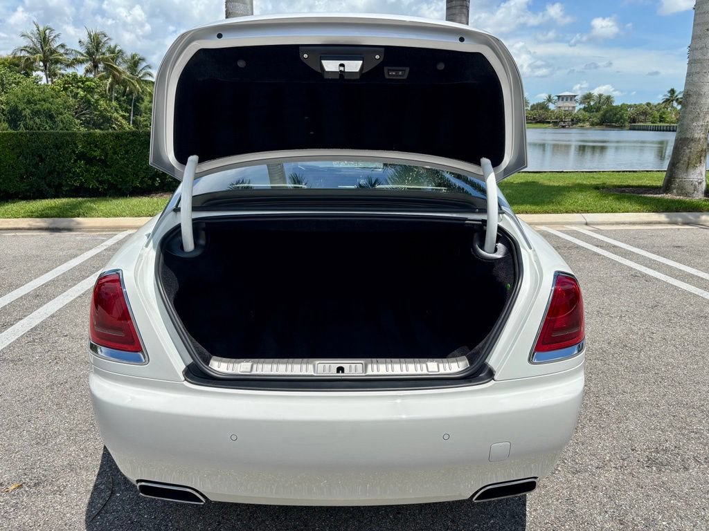 Used 2020 Rolls-Royce Wraith RWD image 26