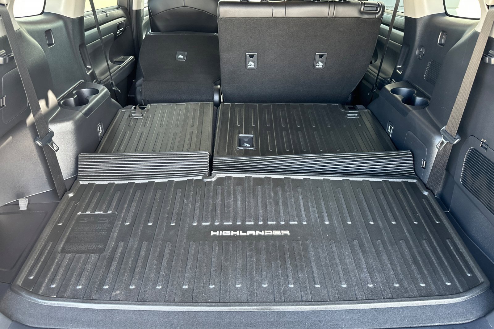 Used 2023 Toyota Highlander XLE image 15