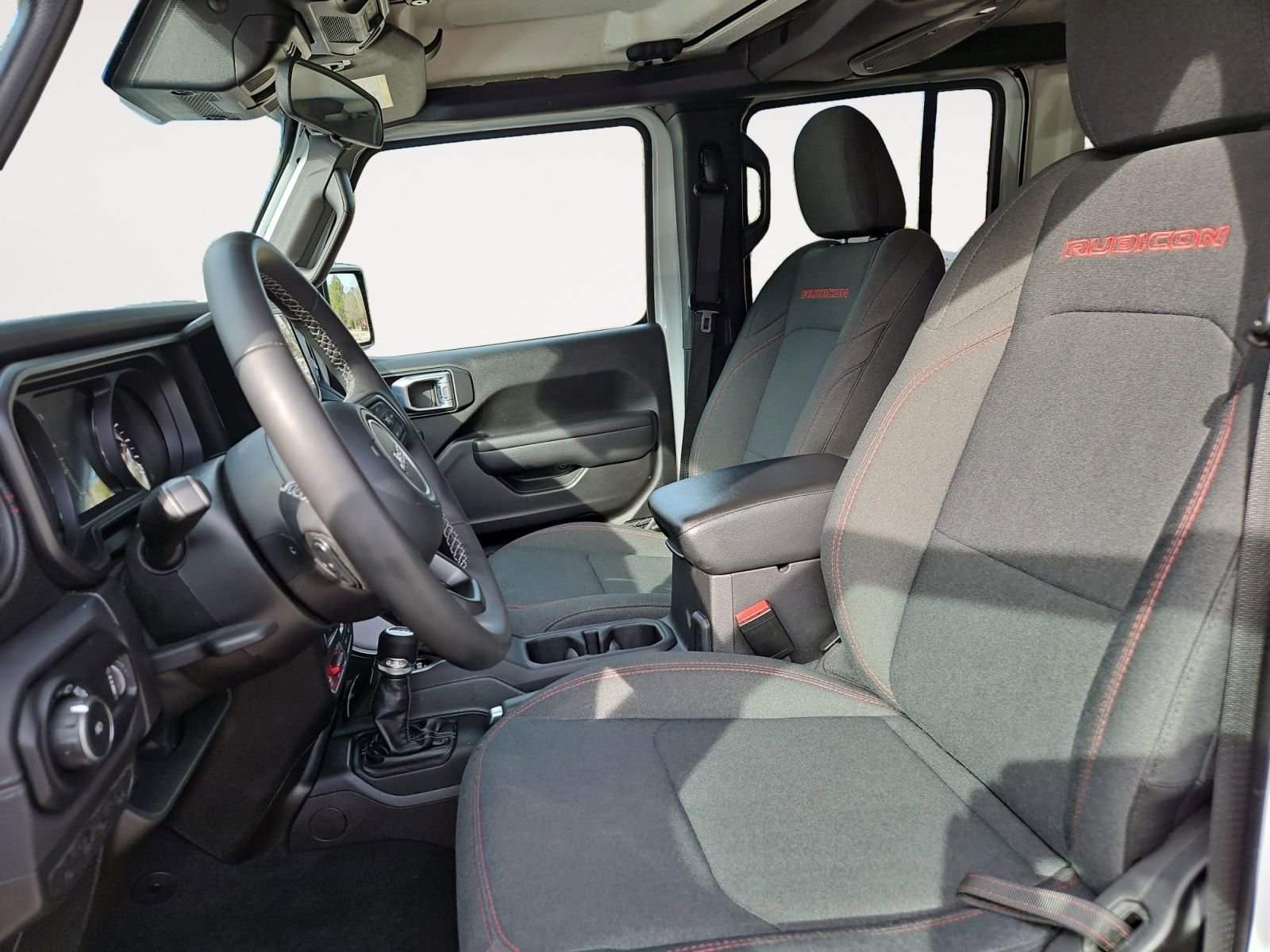 Used 2025 Jeep Wrangler Unlimited Rubicon image 9