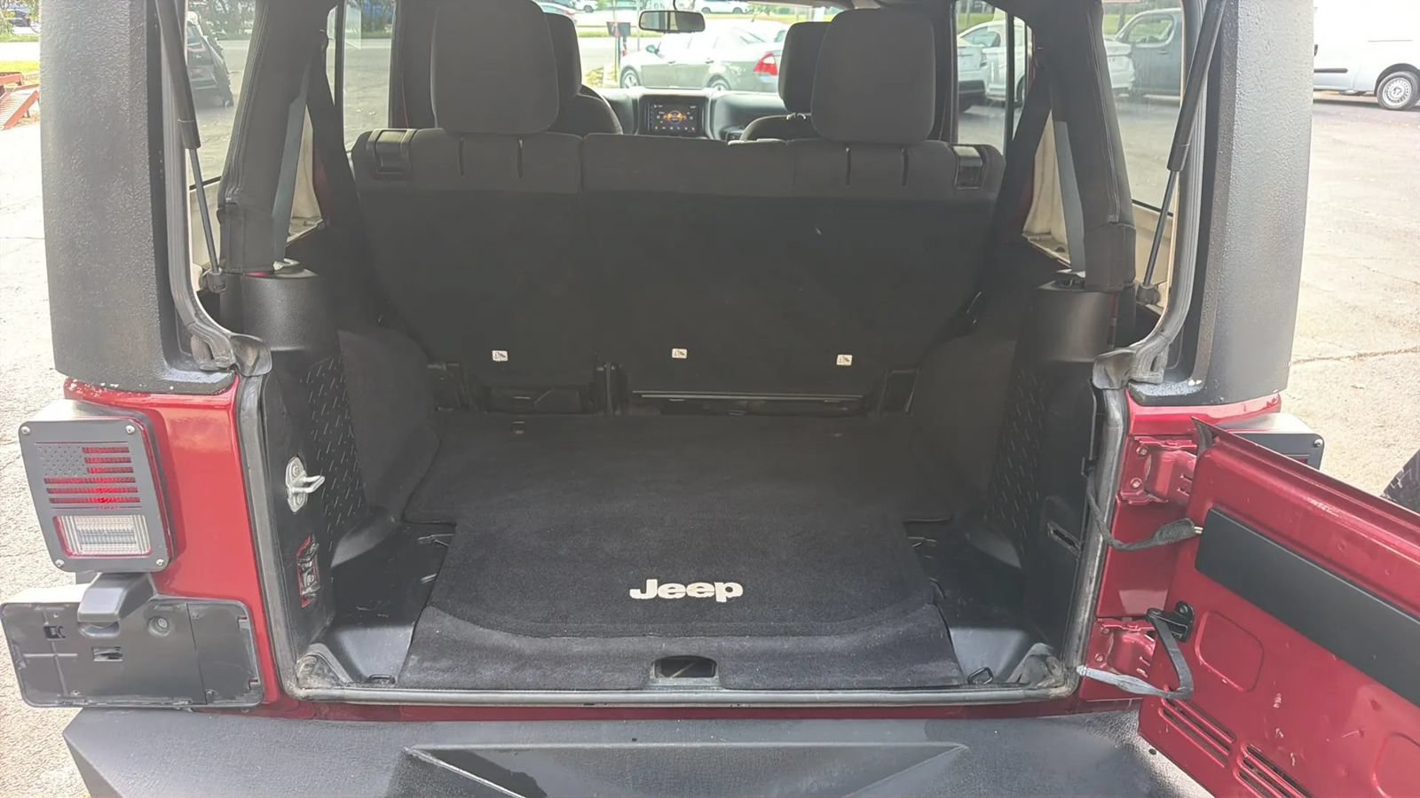 Used 2013 Jeep Wrangler Unlimited Sport AWD/4WD image 12