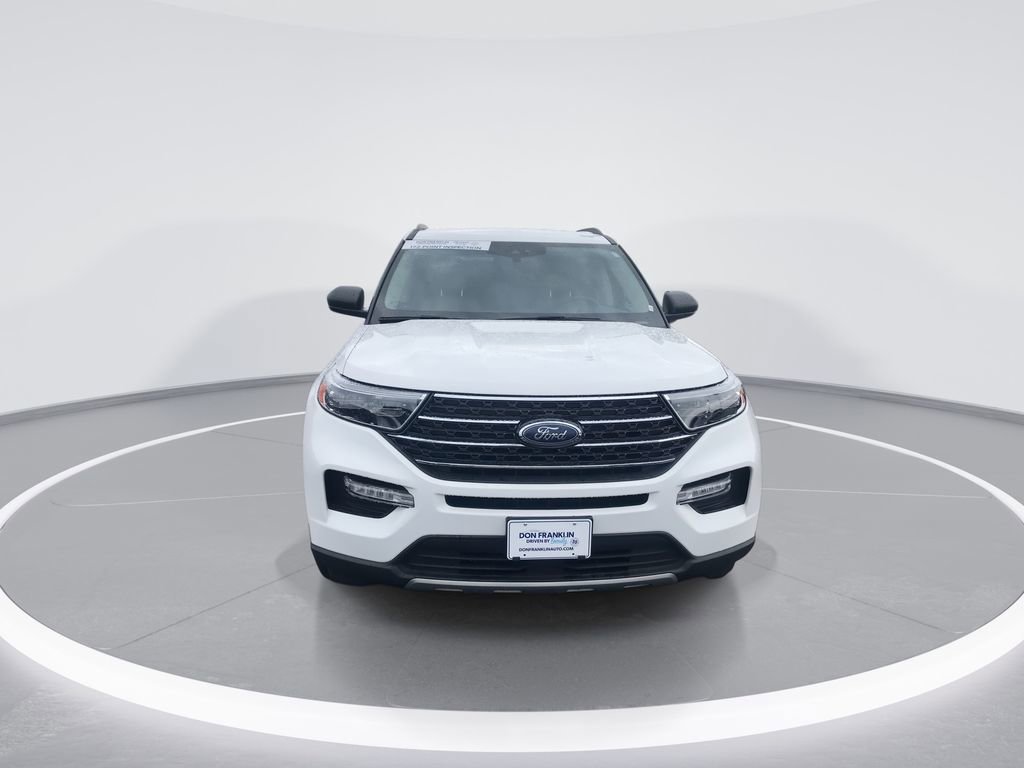 Used 2021 Ford Explorer XLT w/ Equipment Group 202A image 3