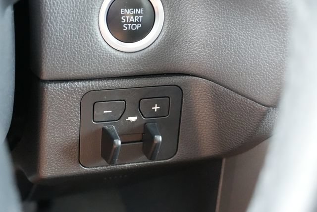Used 2023 Toyota Tundra Limited w/ Power Package AWD/4WD image 30