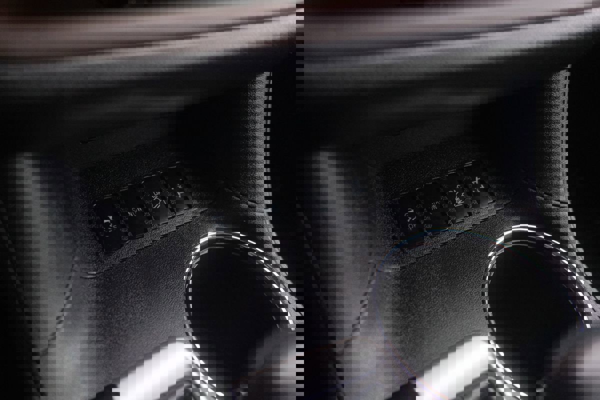 Used 2017 Toyota Highlander LE image 25