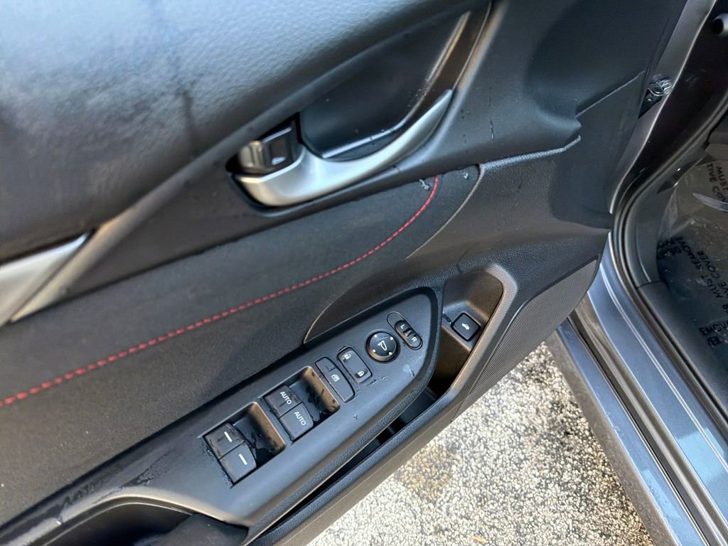 Used 2018 Honda Civic Si image 17