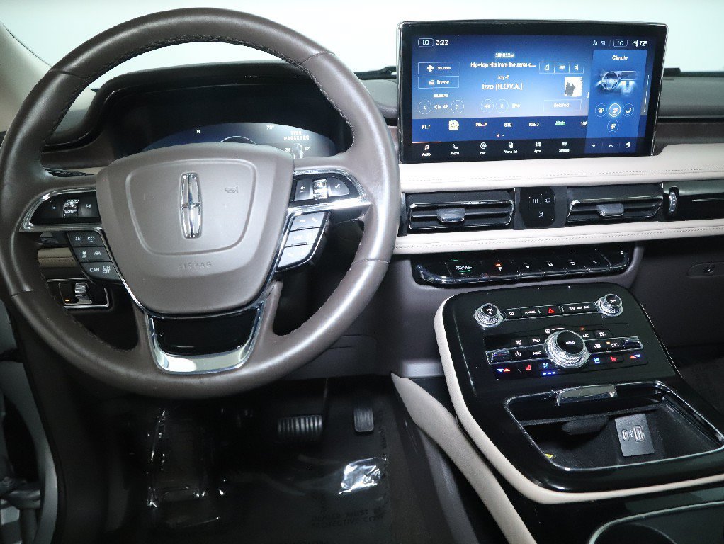 Used 2023 Lincoln Nautilus Reserve w/ Equipment Group 201A AWD/4WD image 31