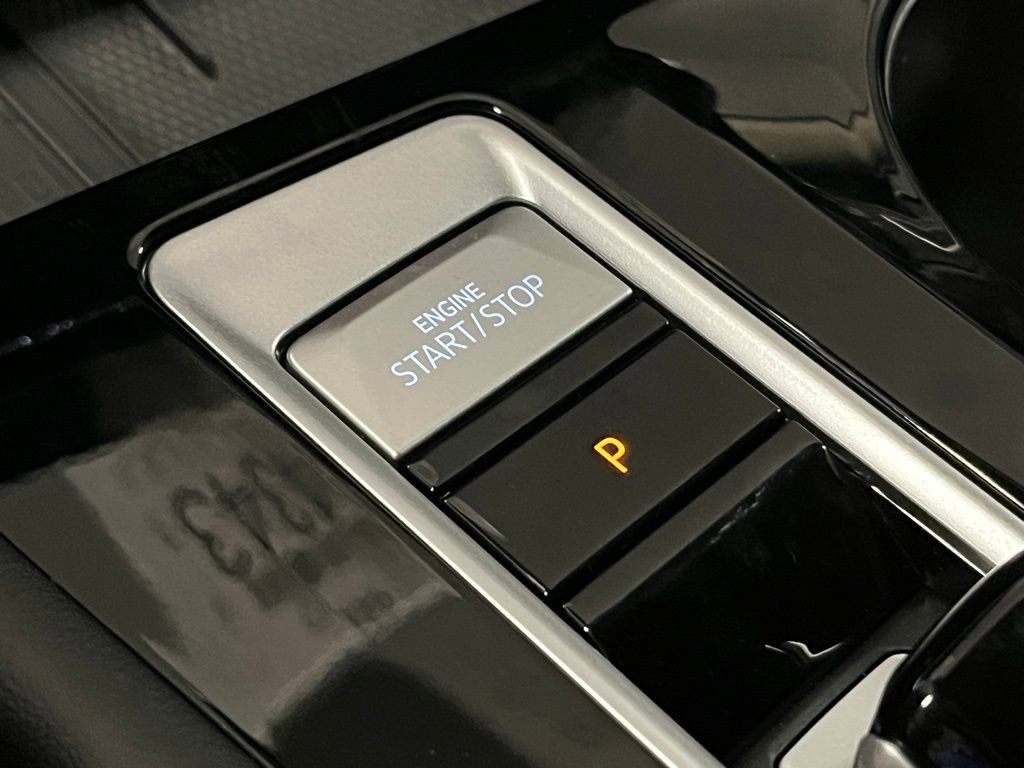 New 2026 Volkswagen Atlas SEL Premium R-Line image 17