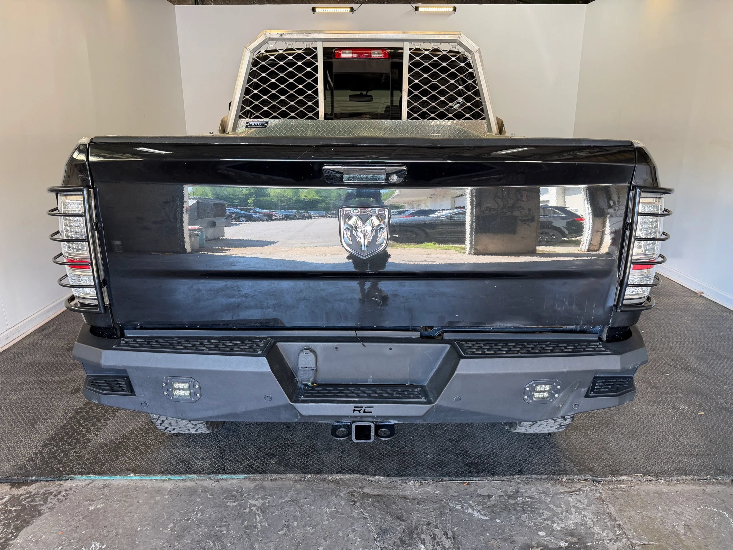 Used 2010 Dodge Ram 2500 Truck SLT w/ Technology Group AWD/4WD image 6