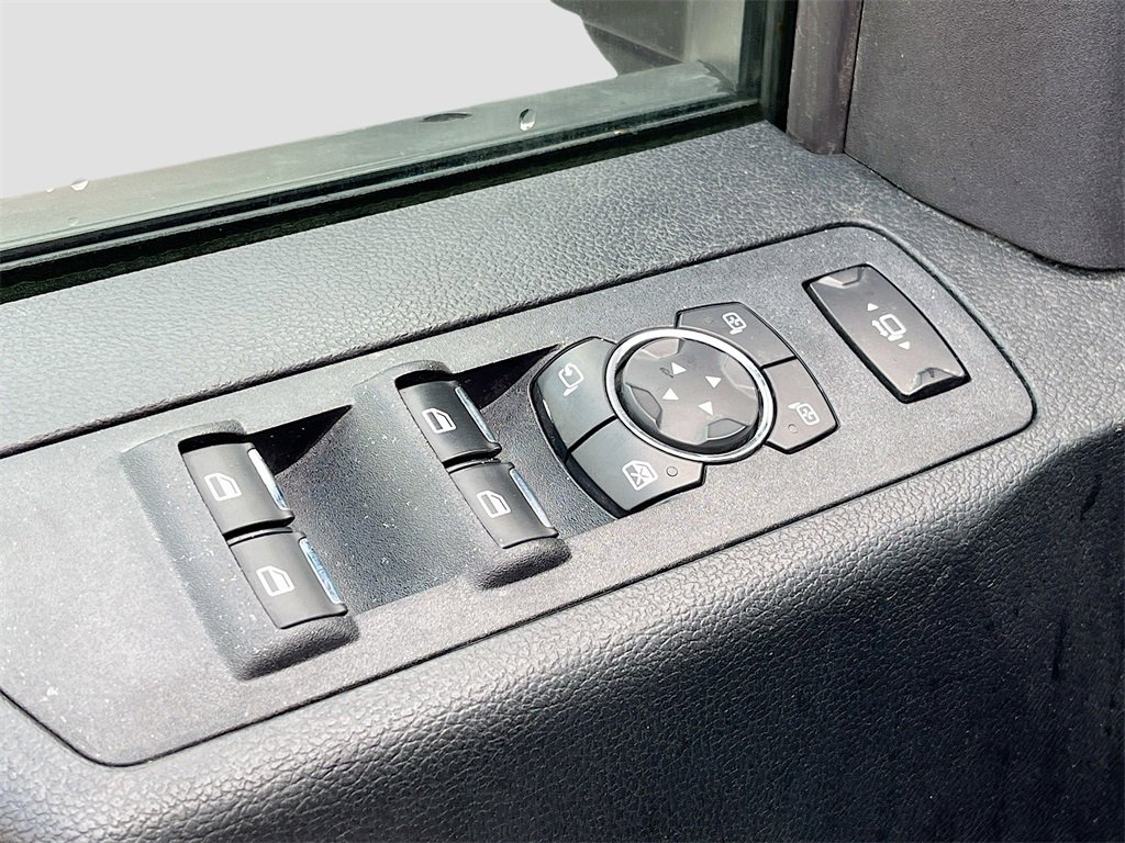 Used 2019 Ford F250 Lariat w/ Chrome Package image 18