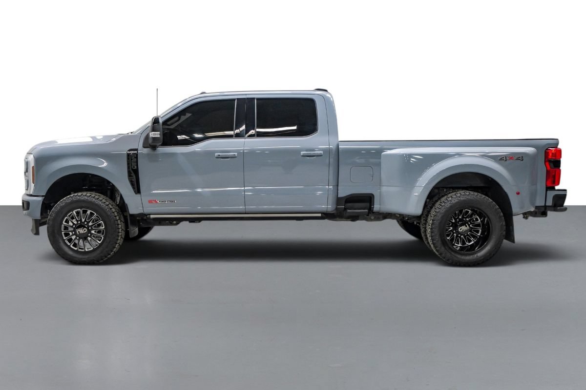 Used 2025 Ford F350 Platinum AWD/4WD image 10