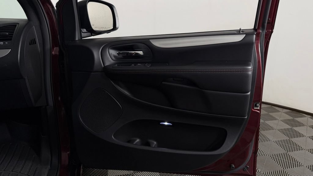 Used 2019 Dodge Grand Caravan GT FWD image 27