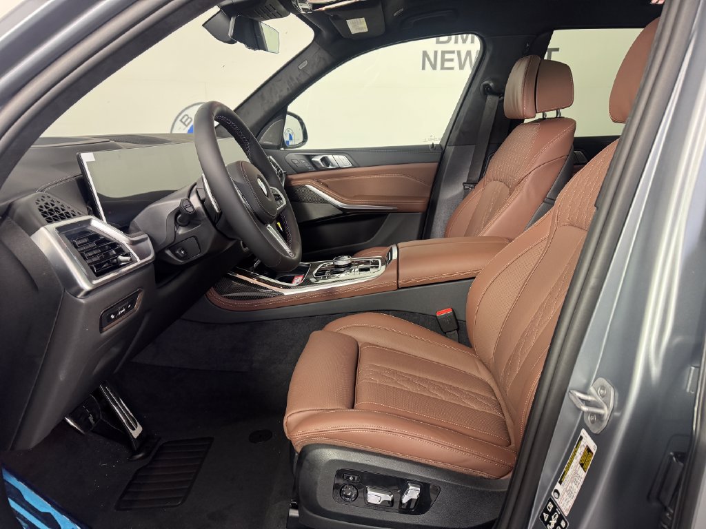 New 2027 BMW X7 M60i AWD/4WD image 2