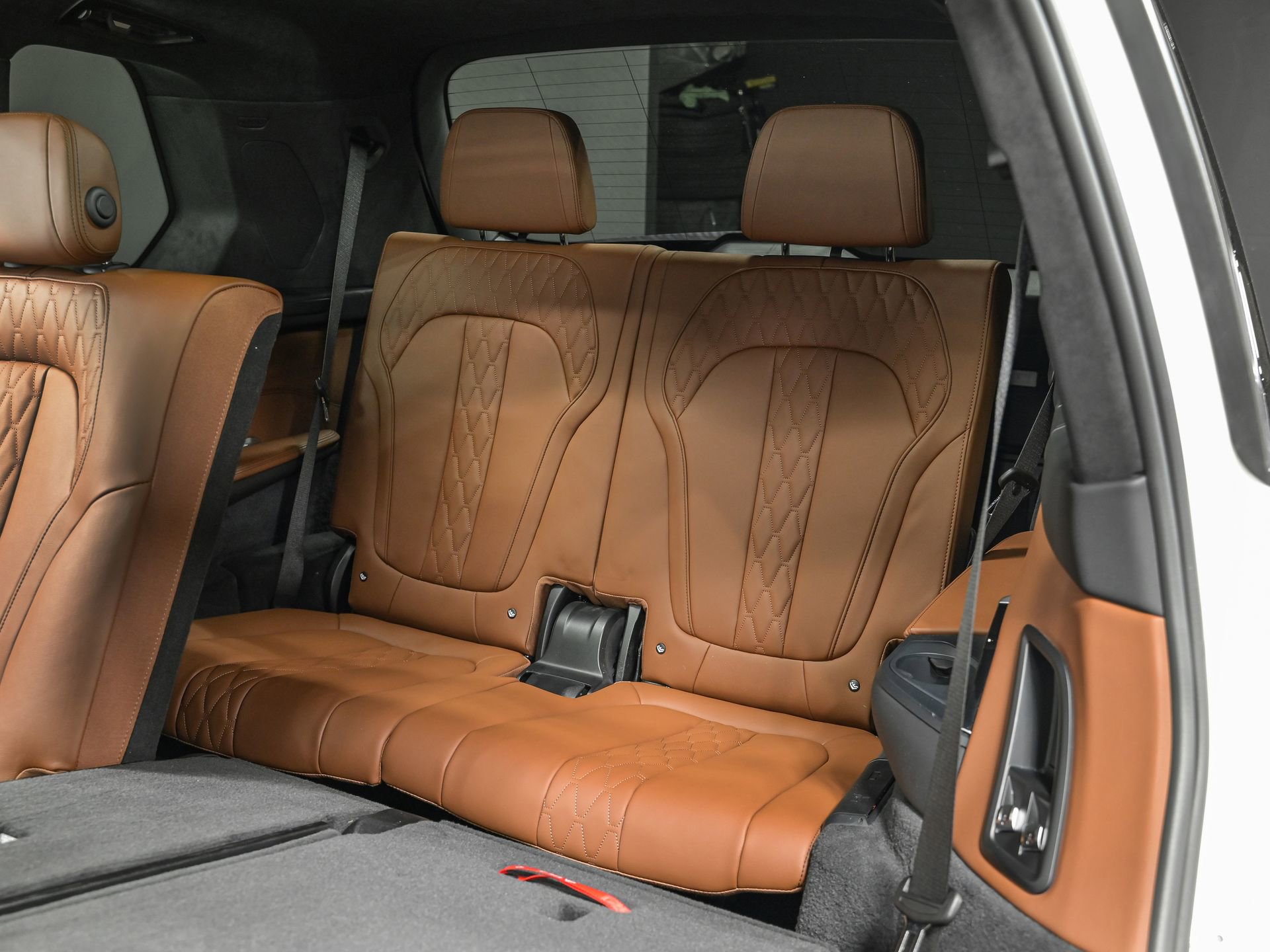 Used 2023 BMW X7 xDrive40i w/ M Sport Package AWD/4WD image 29