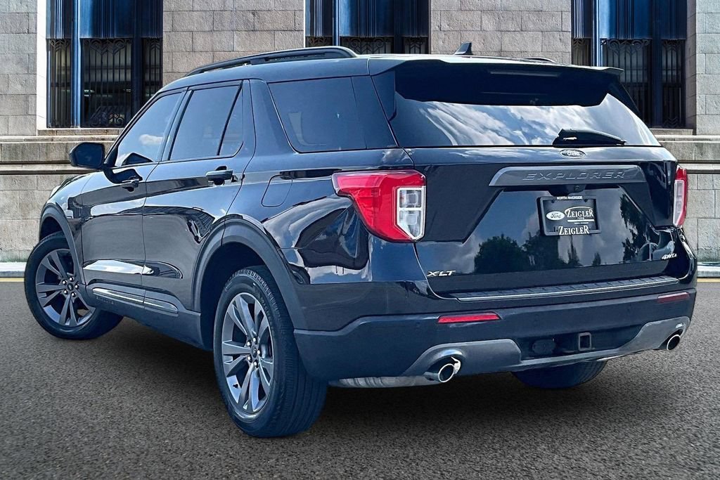 Used 2023 Ford Explorer XLT w/ Equipment Group 202A AWD/4WD image 10