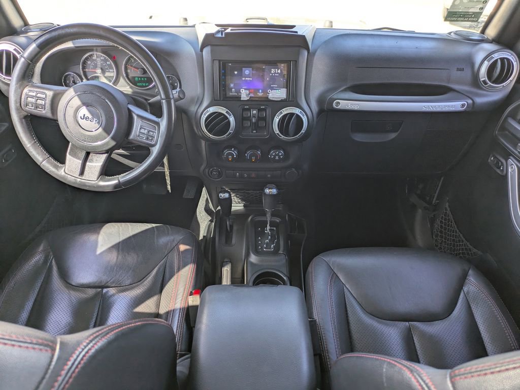 Used 2017 Jeep Wrangler Unlimited Sahara w/ Connectivity Group image 16