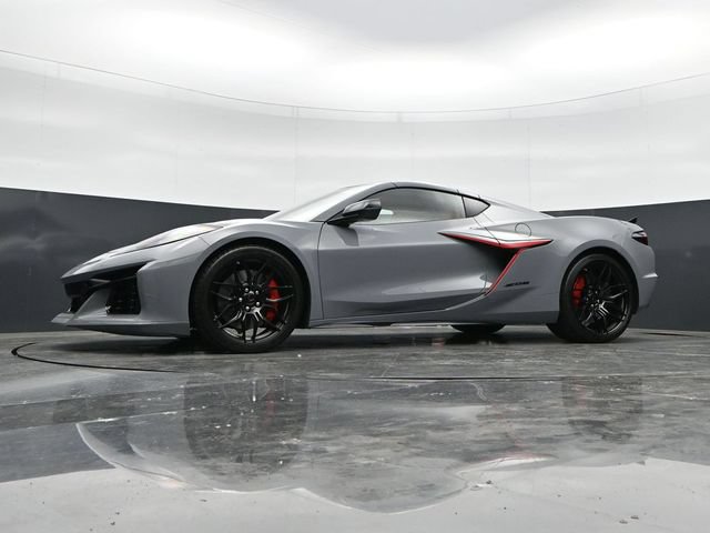 Used 2025 Chevrolet Corvette Z06 w/ Stealth Interior Trim Package RWD image 44