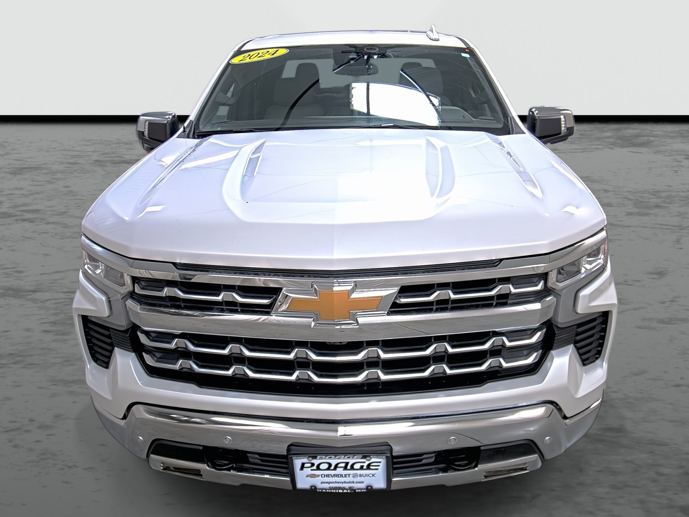Certified 2024 Chevrolet Silverado 1500 LTZ w/ Z71 Off-Road Package AWD/4WD image 6
