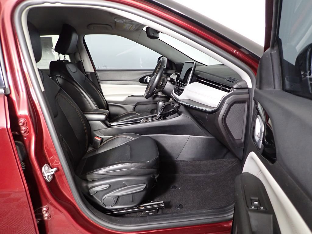 Used 2022 Jeep Compass Limited image 29