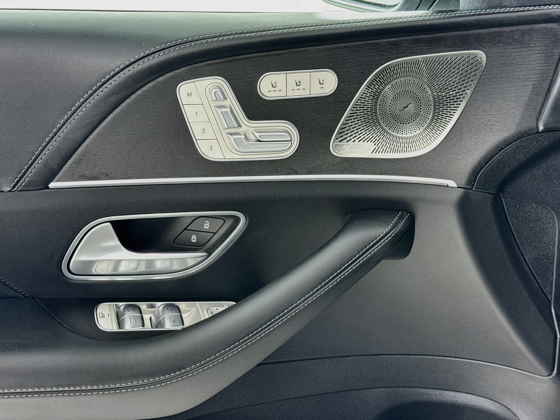 New 2026 Mercedes-Benz GLS 63 AMG 4MATIC image 19