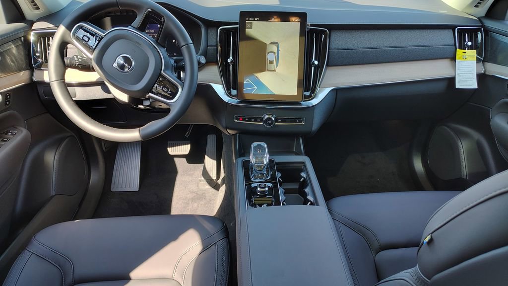 New 2026 Volvo XC90 B6 Plus w/ Protection Package Premier AWD/4WD image 12