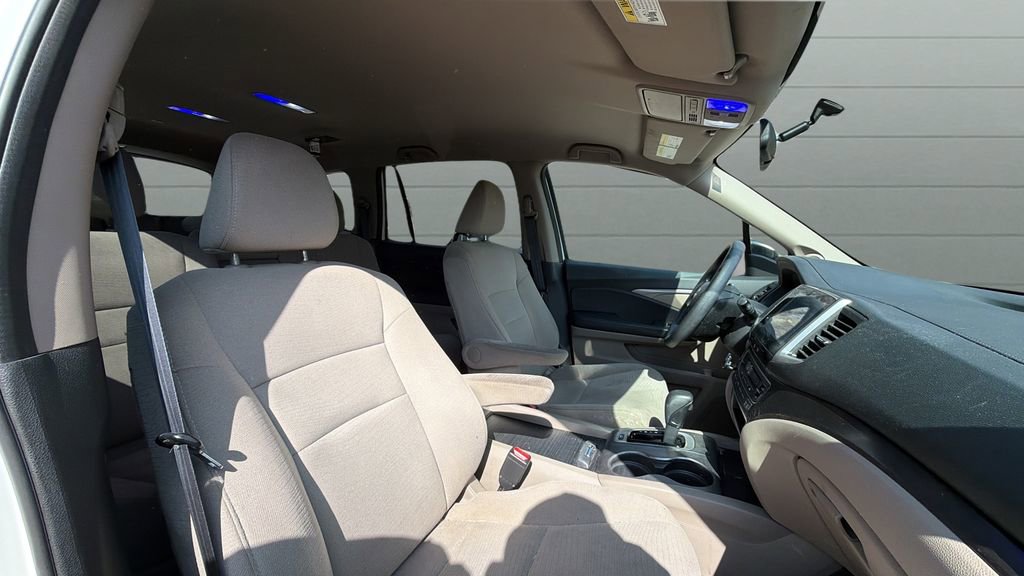 Used 2017 Honda Pilot EX image 30