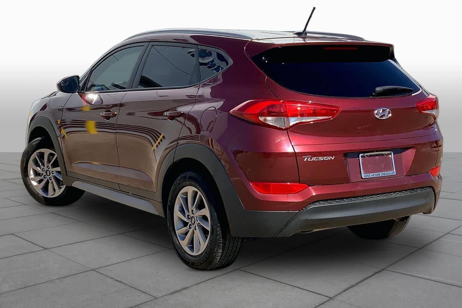 Used 2017 Hyundai Tucson SE w/ SE Popular Package 02 FWD image 12