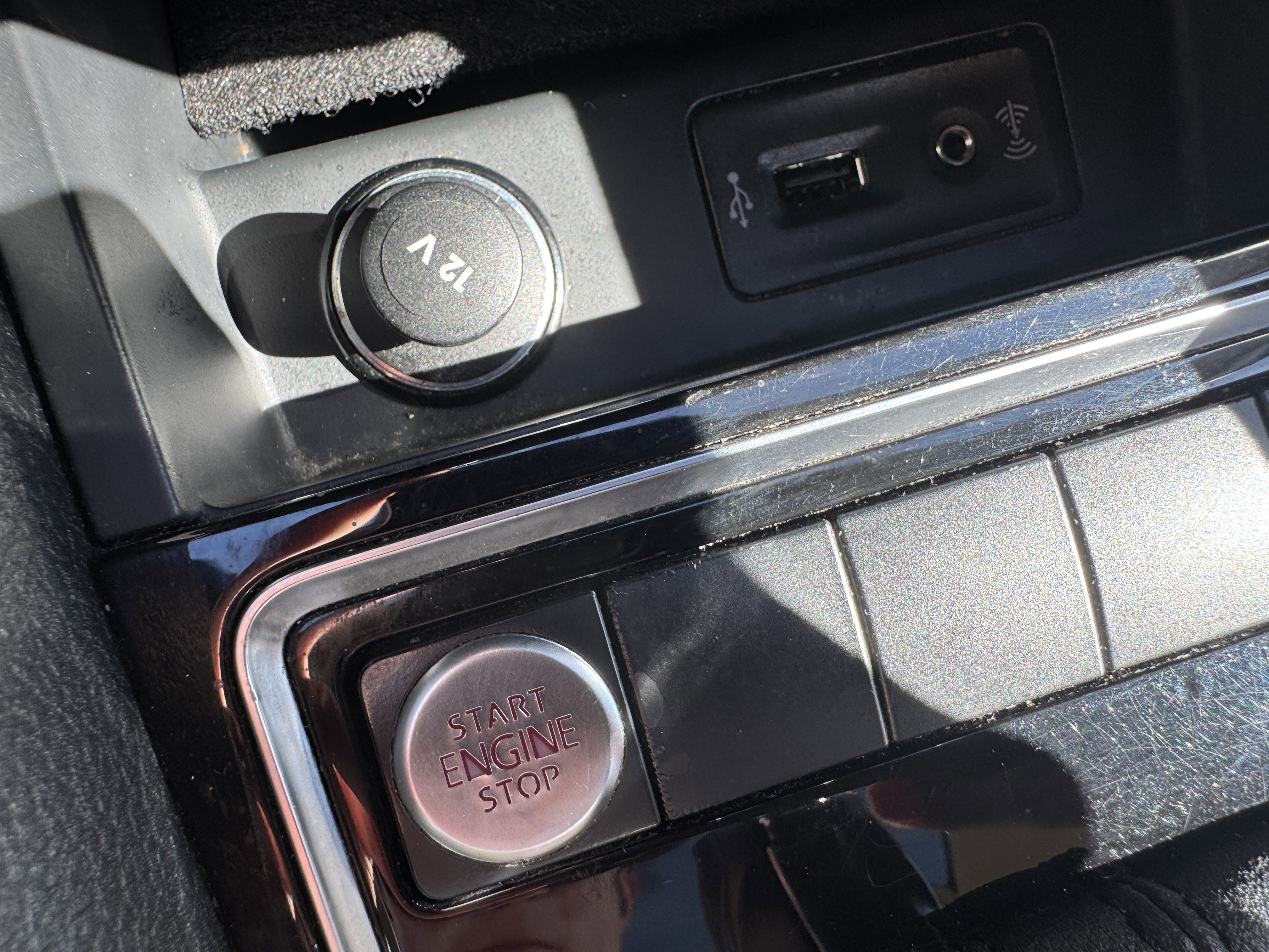 Used 2016 Volkswagen Jetta SEL w/ Lighting Package image 29