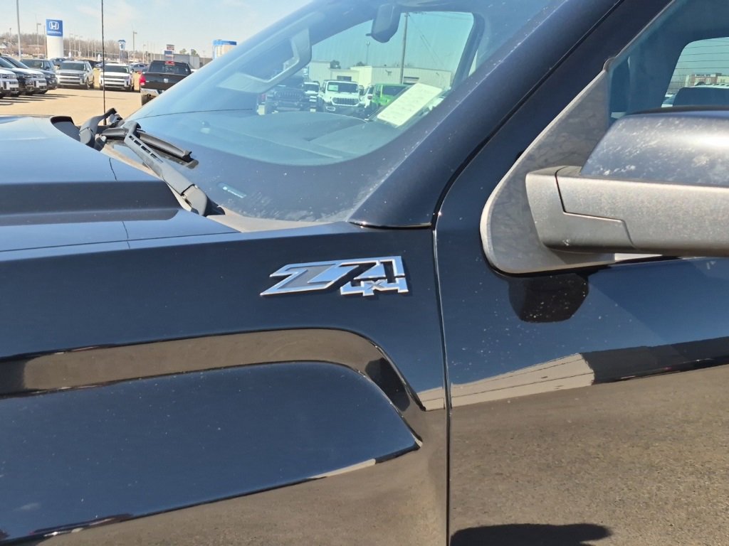 Used 2016 GMC Sierra 1500 SLE w/ SLE Value Package image 8