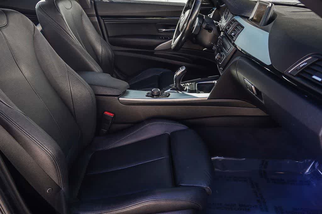 Used 2016 BMW 335i Gran Turismo xDrive image 19