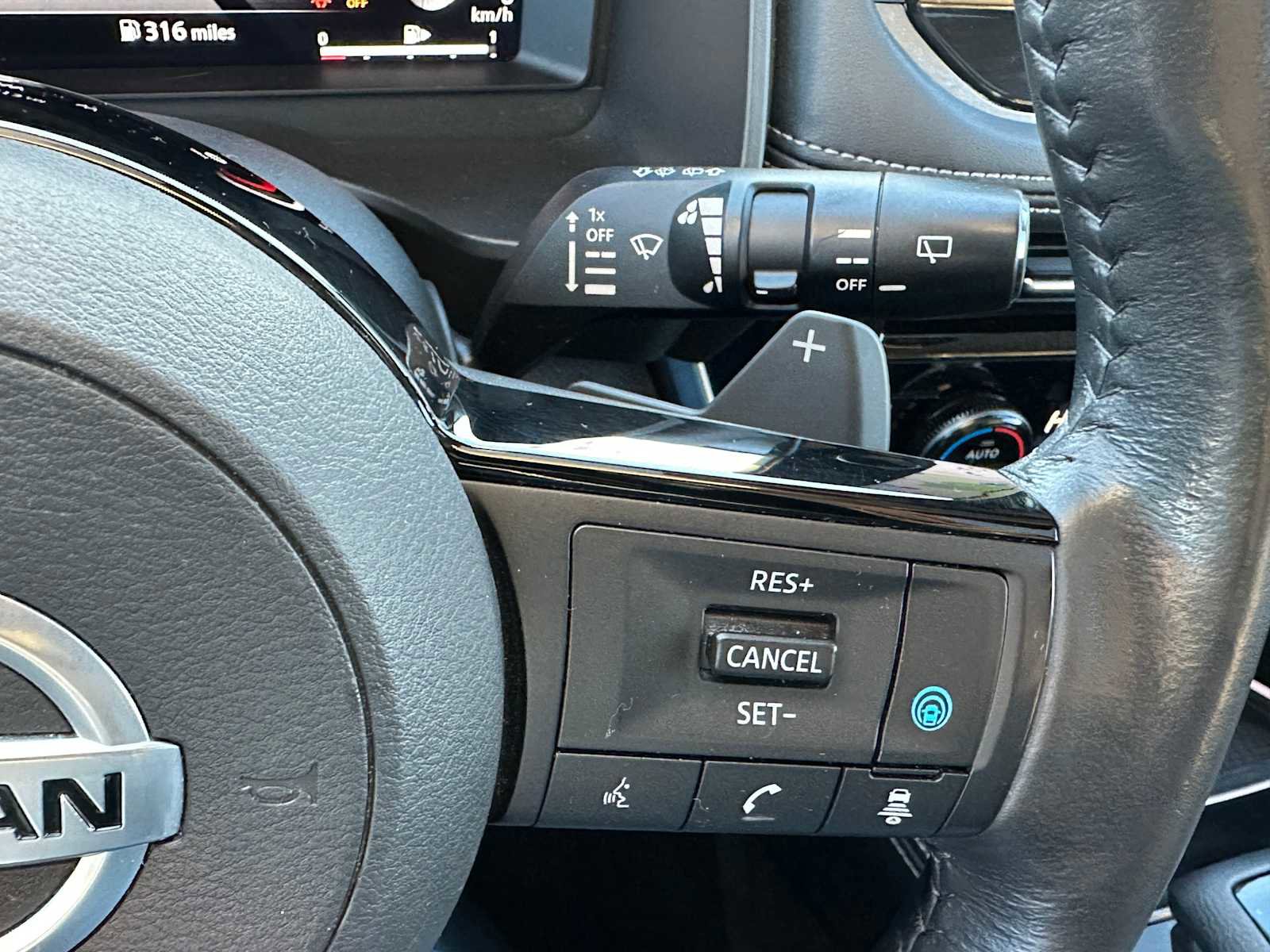 Used 2021 Nissan Rogue Platinum image 36