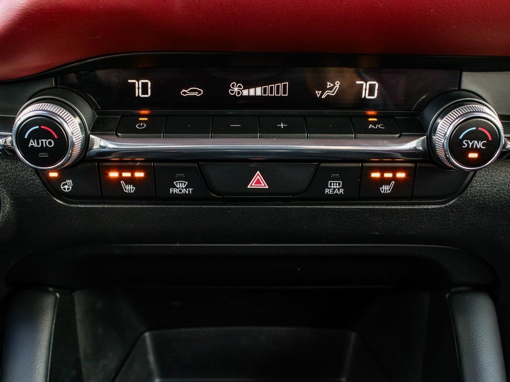 Used 2022 MAZDA MAZDA3 s image 23