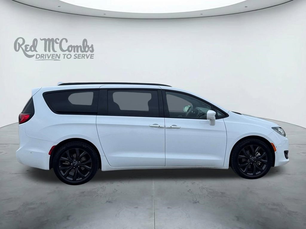 Used 2020 Chrysler Pacifica Touring-L Plus image 6