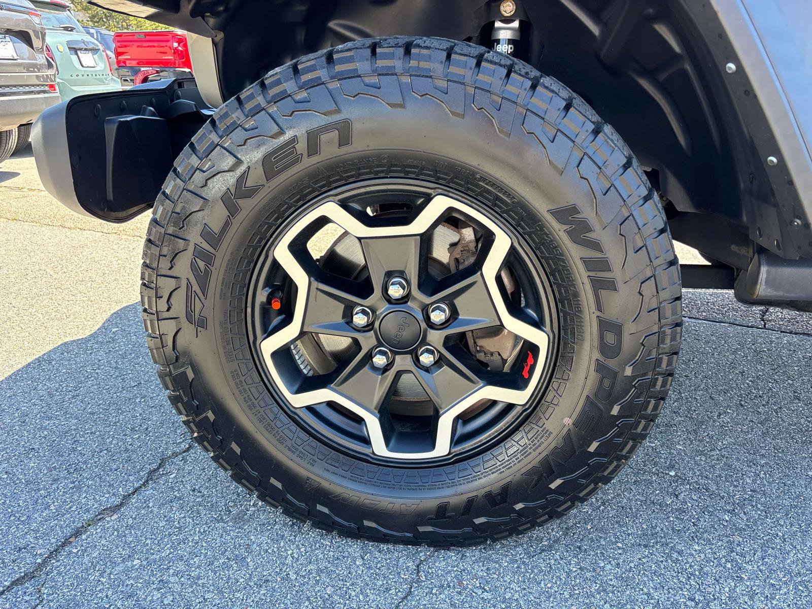Used 2022 Jeep Gladiator Rubicon w/ LED Lighting Group AWD/4WD image 9
