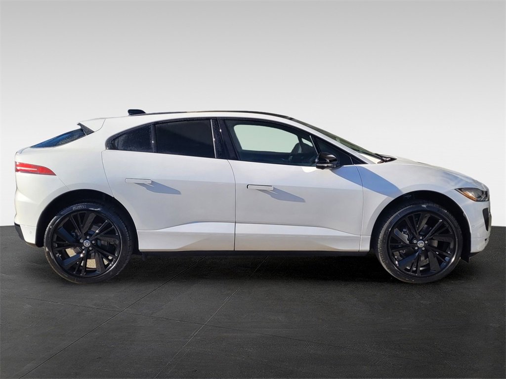 New 2024 Jaguar I-PACE R-Dynamic HSE image 3