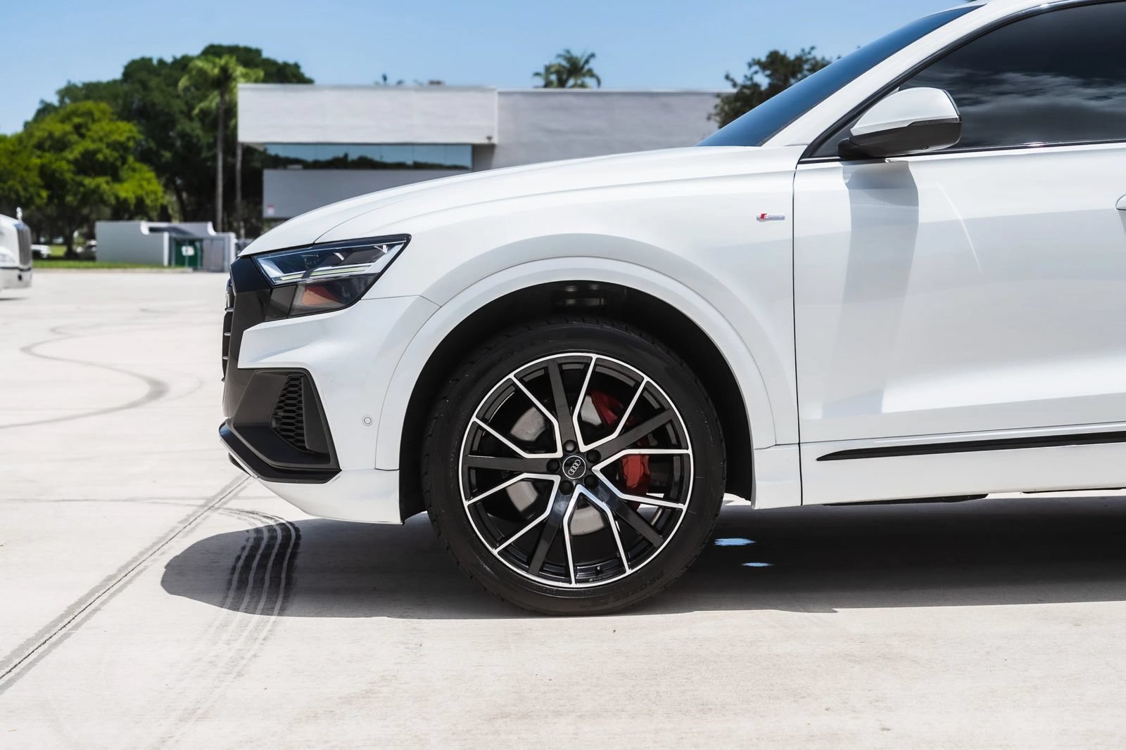 Used 2020 Audi Q8 Premium Plus AWD/4WD image 12