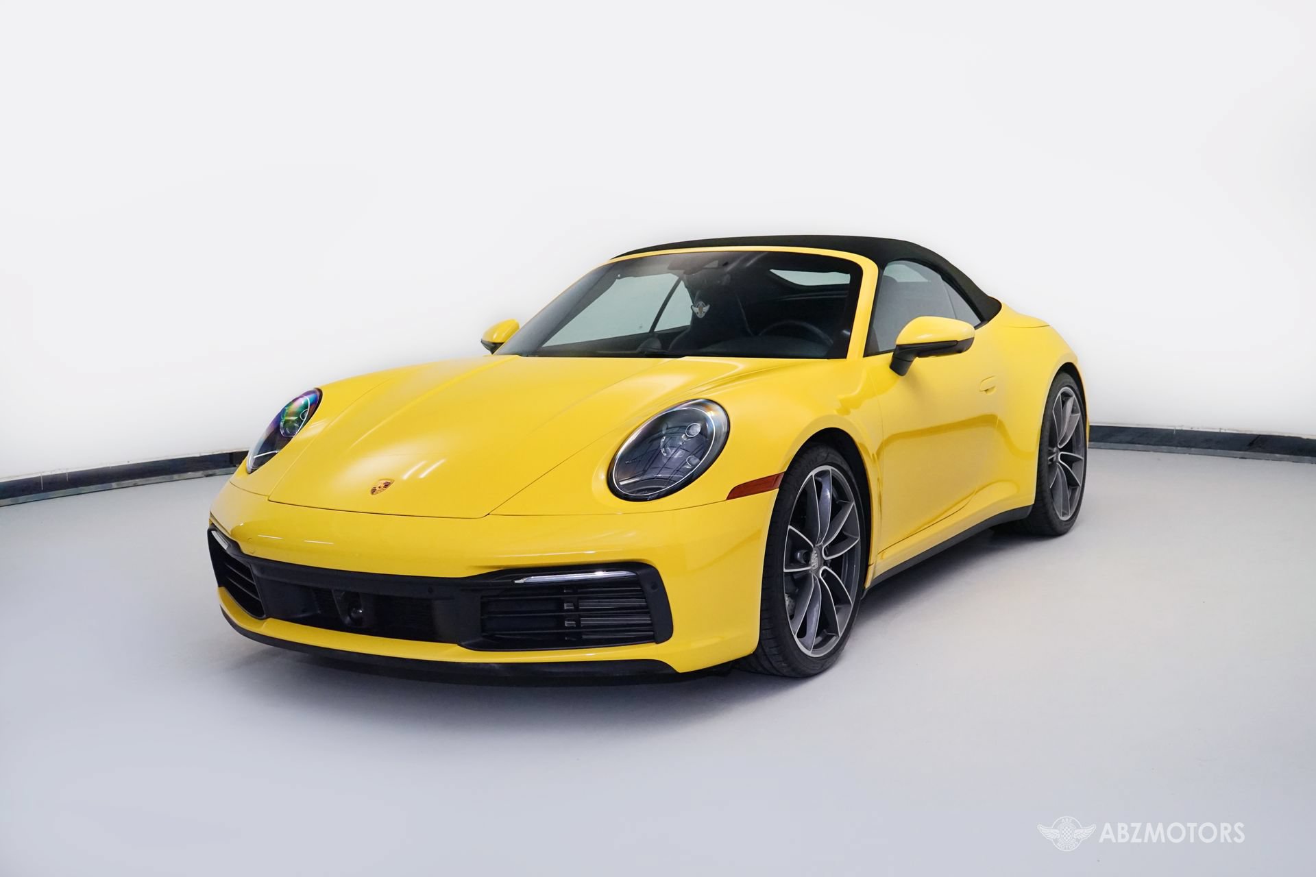 Used 2021 Porsche 911 Carrera RWD image 2
