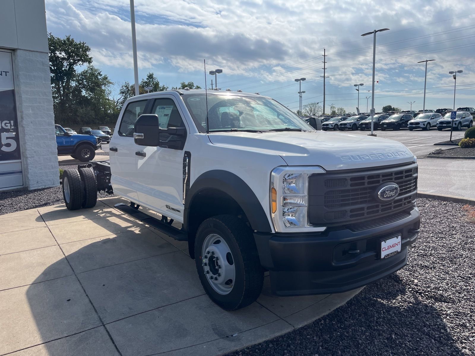 New 2026 Ford F550 4x4 Crew Cab image 3