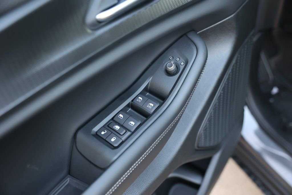 New 2025 Jeep Grand Cherokee Laredo X w/ Trailer Tow Package image 17