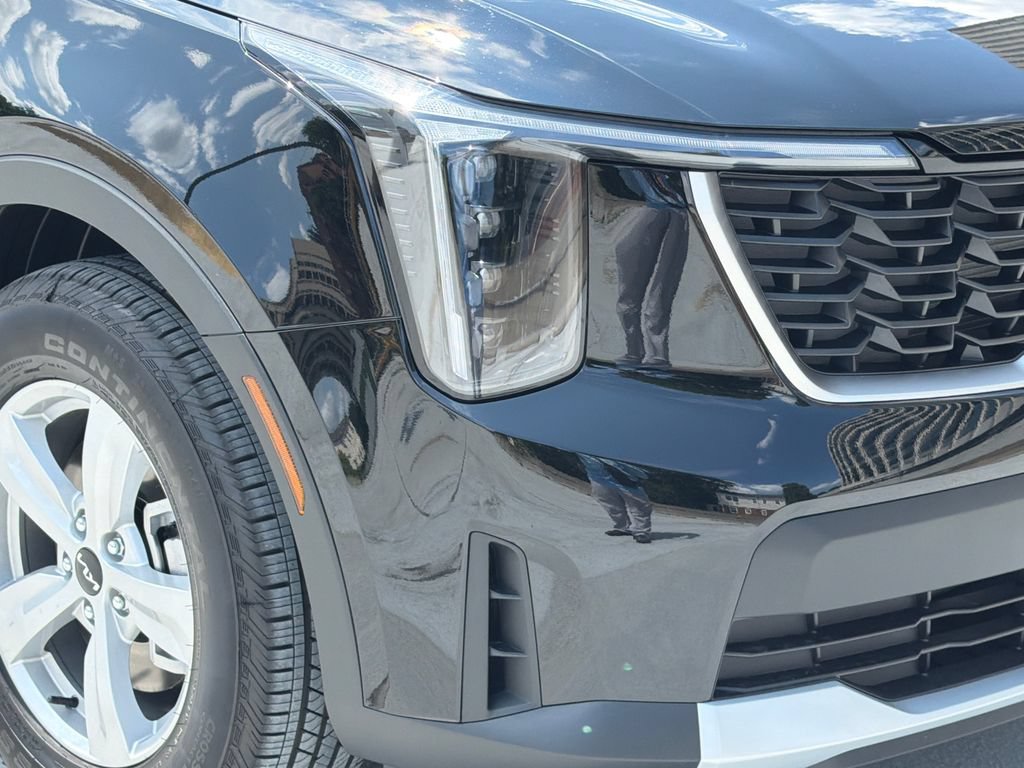 New 2026 Kia Sorento LX FWD image 9